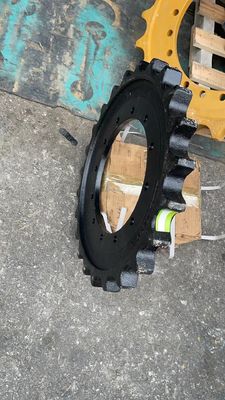 Venta directa de fábrica de ruedas de soporte de oruga, ruedas guía, dientes de accionamiento y piezas de chasis de mina para excavadoras PC60-5