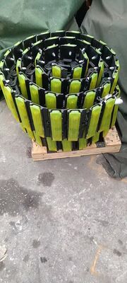 En el caso de las máquinas de excavación, el ensamblaje de la cadena de la vía con placa de caucho, el ensamblaje de la cadena de la vía con almohadilla para piezas del tren