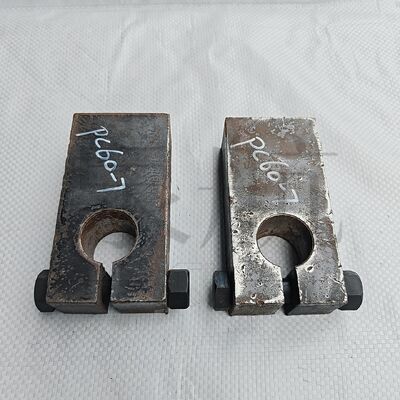 Silla de ruedas de remolque para excavadora Komatsu PC60-7 hecha de acero fundido duradero con posición de agujero de precisión para una instalación fácil y duradera