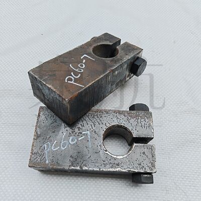 Silla de ruedas de remolque para excavadora Komatsu PC60-7 hecha de acero fundido duradero con posición de agujero de precisión para una instalación fácil y duradera